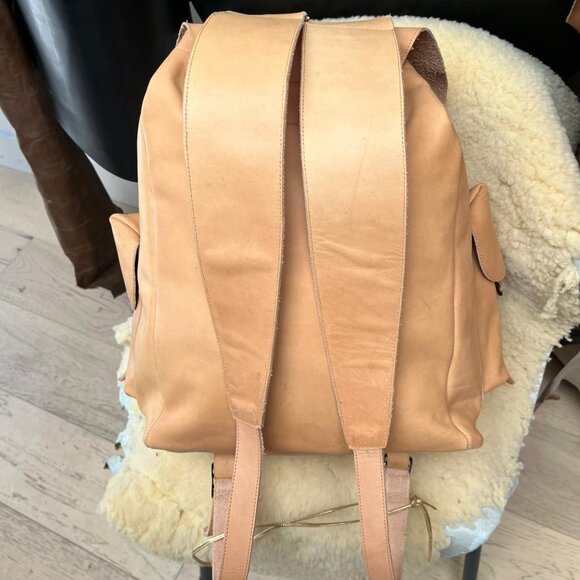 Large leather backpack, handmade, 100% leather. main image 4